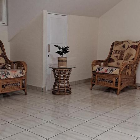 Logement Spacieux Deux Pieces A Baie Mahault Екстер'єр фото