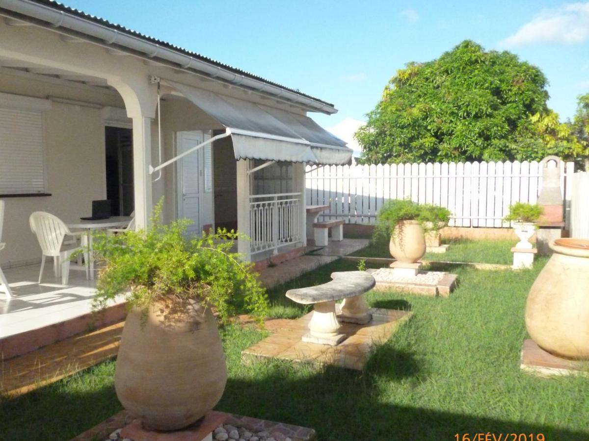 Logement Spacieux Deux Pieces A Baie Mahault Екстер'єр фото