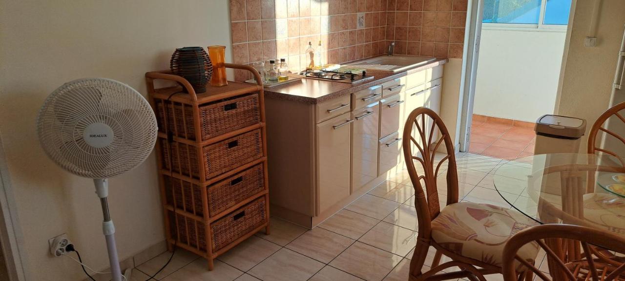 Logement Spacieux Deux Pieces A Baie Mahault Екстер'єр фото