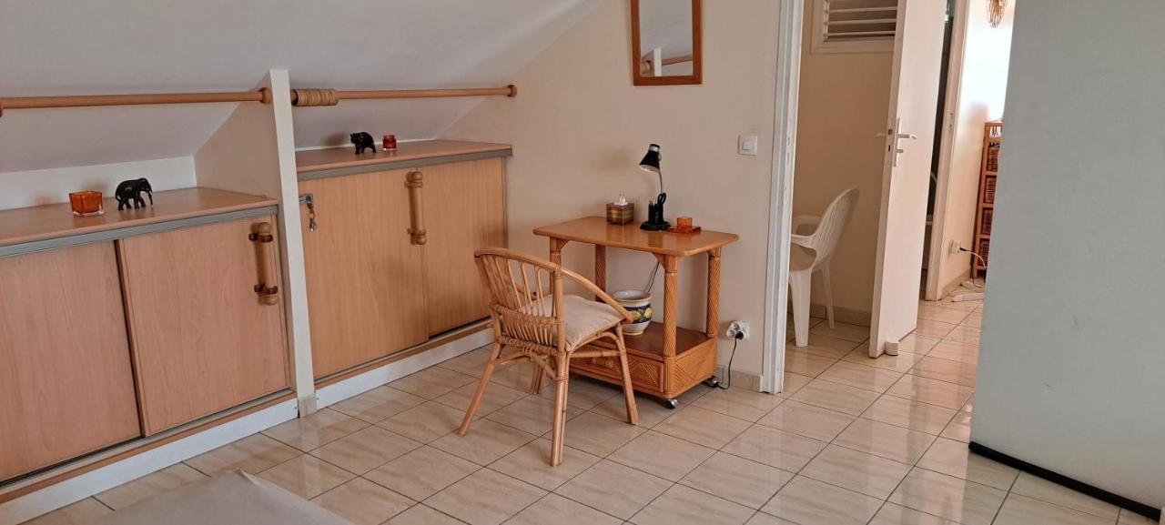 Logement Spacieux Deux Pieces A Baie Mahault Екстер'єр фото