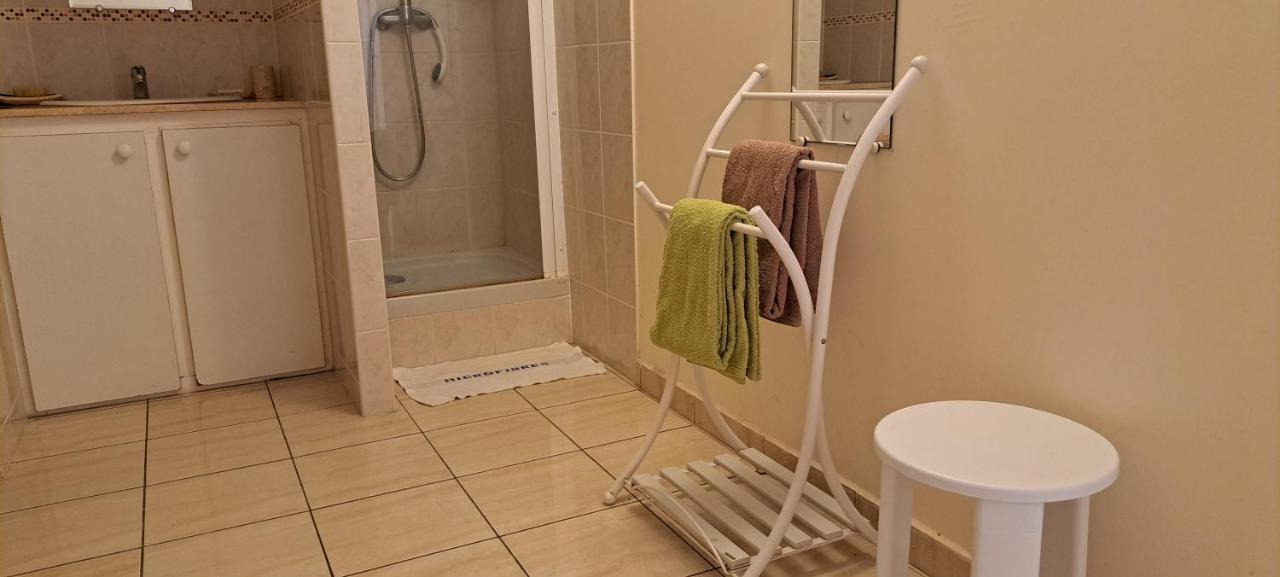 Logement Spacieux Deux Pieces A Baie Mahault Екстер'єр фото