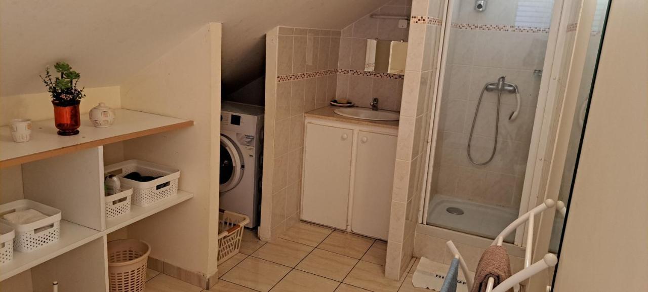 Logement Spacieux Deux Pieces A Baie Mahault Екстер'єр фото